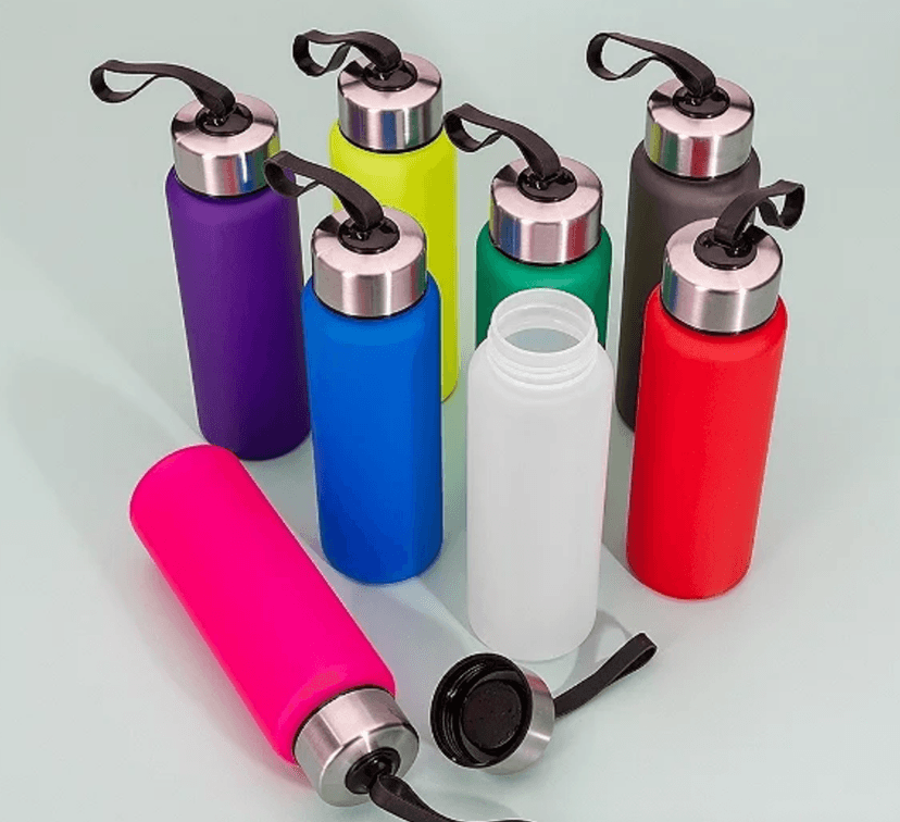 Garrafa Plástica 680ml com Tampa Inox e Alça de Silicone